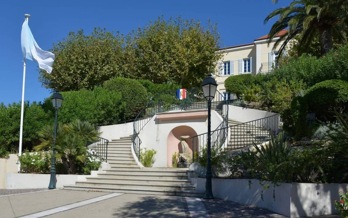 La mairie de Sainte-Maxime